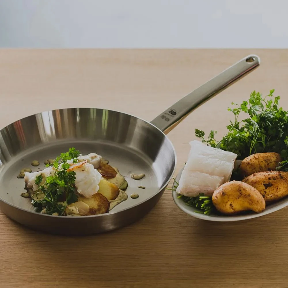 Elo "Premium" Multi-Layer Frypan W/Oil Dosing System 240mm 5 Elo "Premium" Multi-Layer Frypan W/Oil Dosing System 240mm - Image 3